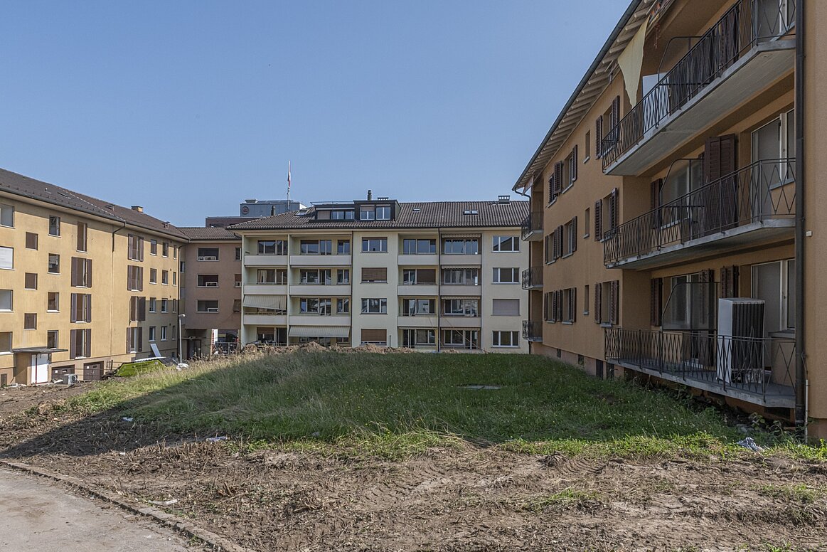 Verdichtetes Bauen anhand eines Beispiels einer Wohnsiedlung.